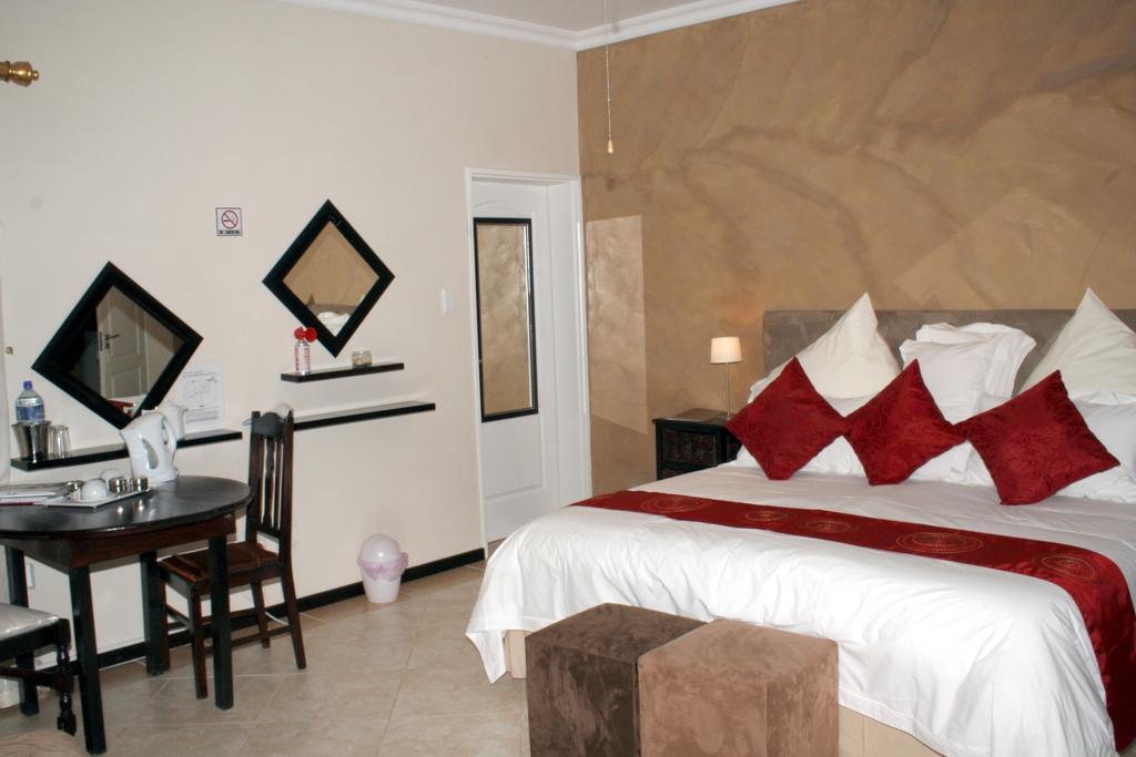 Lumley'S Place Guesthouse Pniel Phòng bức ảnh